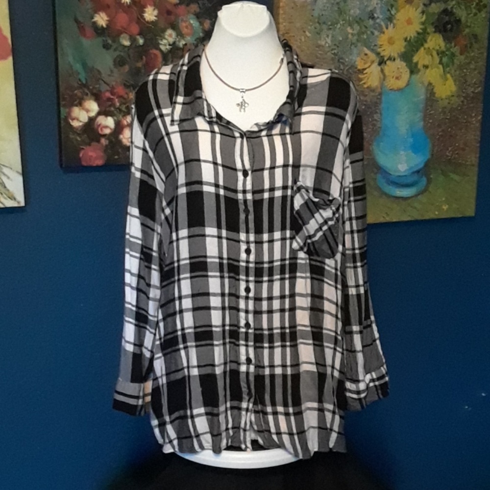 Black & White long sleeved blouse.